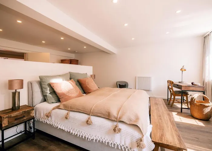 Wohnung In Der Fussgaengerzone Mit Finca Flair